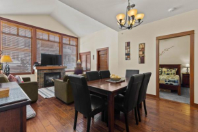 Settler's Crossing #56 ski-in ski-out condo with private hot tub